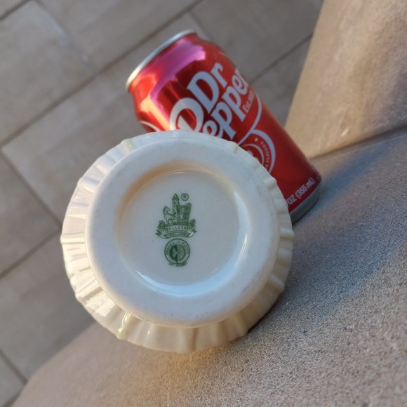 BELLEEK Ireland NILE Parian Bud Vase 6th Gen. 1965-1980 - Picture 8 of 10